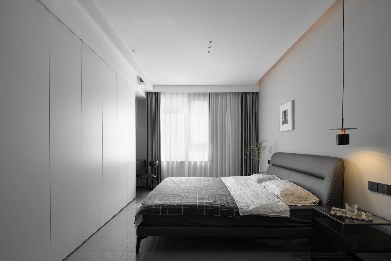 客厅和卧室铺瓷砖还是地板好？